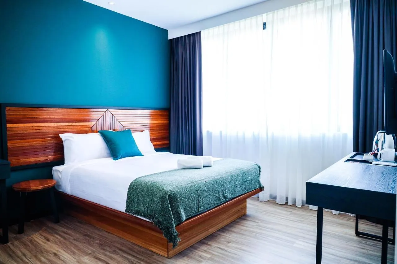 ג'ורג' טאון The Journey Hotel 3*, ג'ורג' טאון